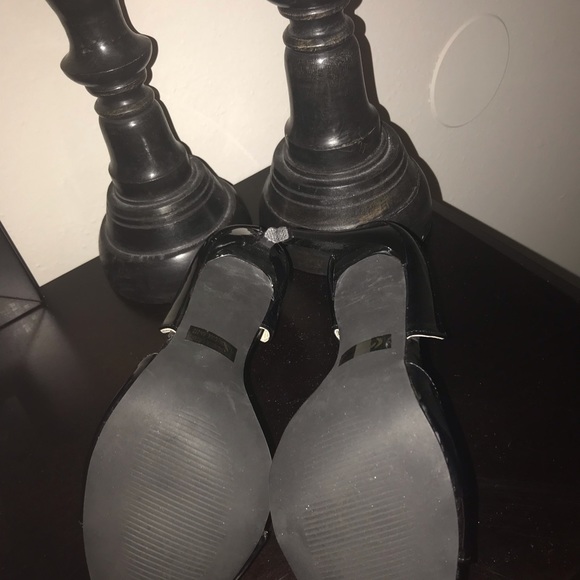 Pumps - Picture 3 of 3